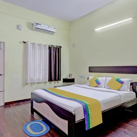 Guru Comfort, 100 M From Apollo Hospital